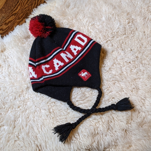 Canadian Winter Hat - Picture 1 of 2
